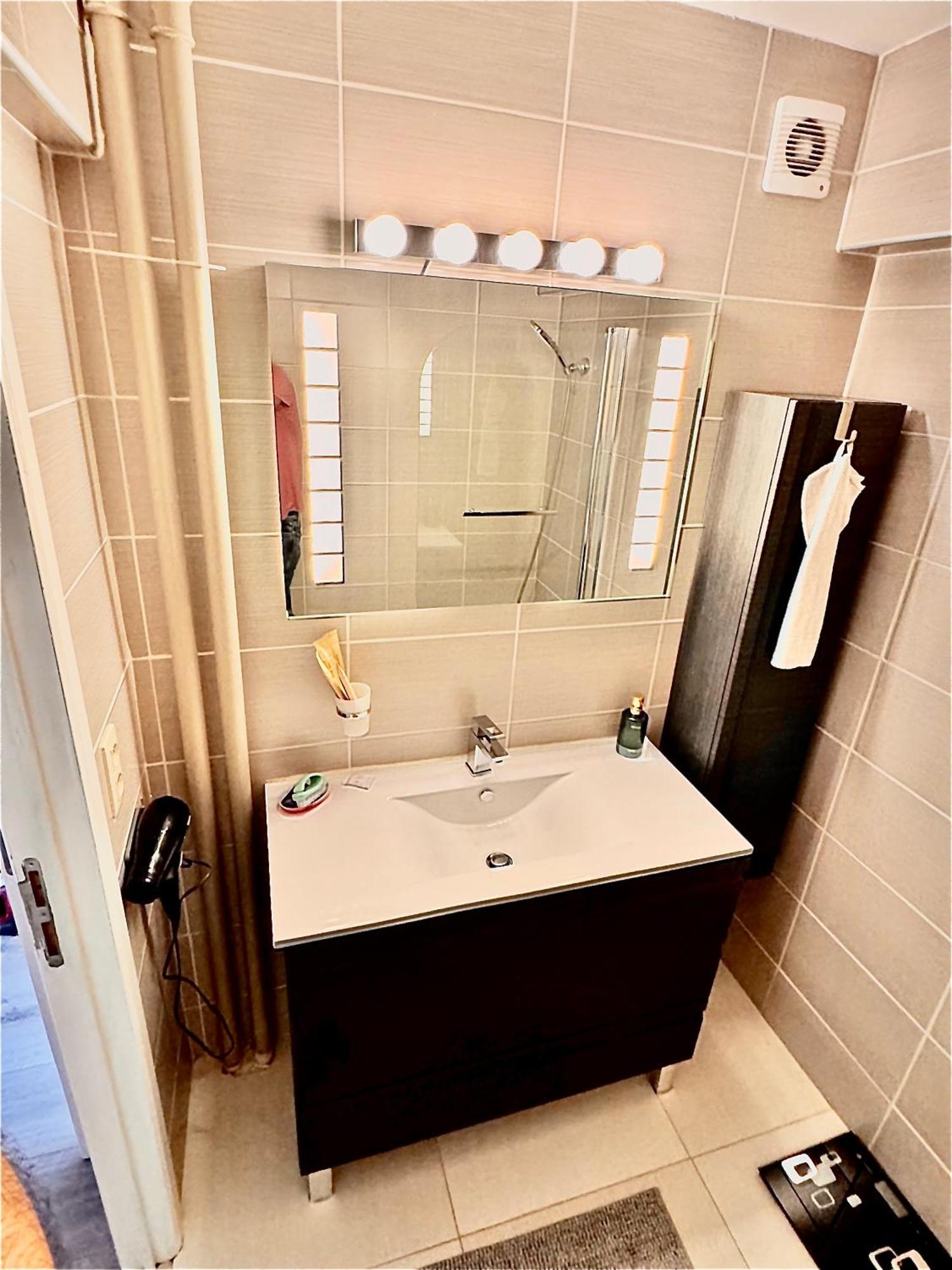 Hearth Of Brussels Gateway Apartment ภายนอก รูปภาพ